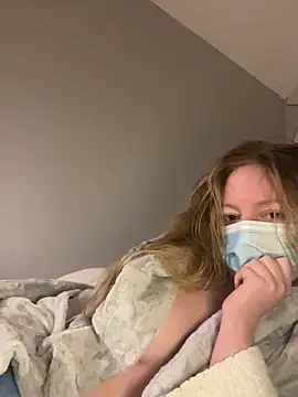 Snapshot of hazel_wood21 chatting on March 8, 2026, 8:01 pm hazel wood21 online show from March 8, 2026, 8:01 pm