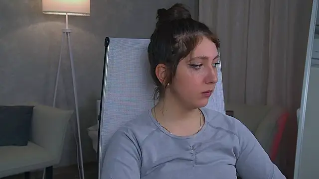 Snapshot of Mary_Miiller chatting on November 14, 2025, 10:14 am Mary Miiller online show from November 14, 2025, 10:14 am