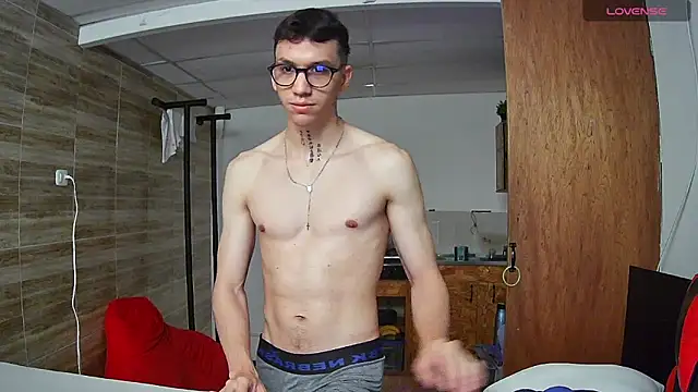 angelicious  online show from September 28, 2025, 12:21 pm