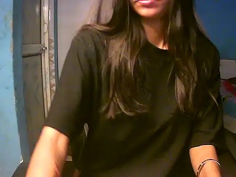RENUKA RAJPUT online show from April 26, 2026, 7:44 pm
