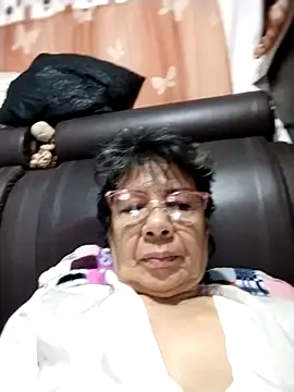 OliviaMorris1 online show from October 29, 2025, 9:11 am