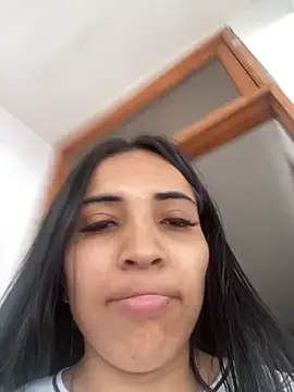 Snapshot of Rosa_25x chatting on February 12, 2026, 1:06 pm Rosa 25x online show from February 12, 2026, 1:06 pm