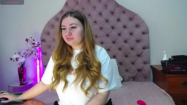Snapshot of _Agata_ chatting on June 28, 2026, 6:08 am Agata online show from June 28, 2026, 6:08 am