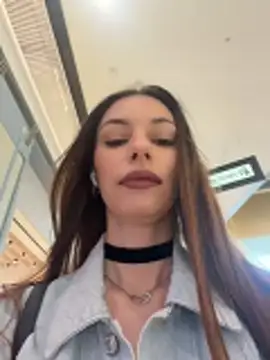 Snapshot of Amelie_Crosby chatting on June 27, 2026, 1:17 pm Amelie Crosby online show from June 27, 2026, 1:17 pm