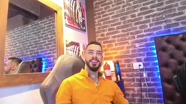 Snapshot of VinzenzRizzo chatting on September 17, 2025, 4:25 am VinzenzRizzo online show from September 17, 2025, 4:25 am
