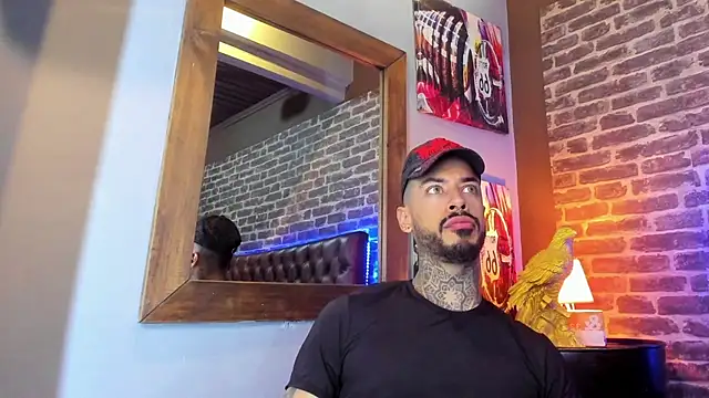 Snapshot of VinzenzRizzo chatting on February 21, 2026, 10:33 pm VinzenzRizzo online show from February 21, 2026, 10:33 pm