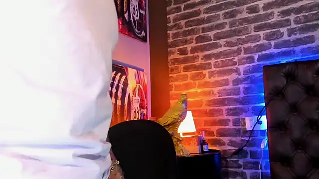 Snapshot of VinzenzRizzo chatting on March 10, 2026, 4:17 am VinzenzRizzo online show from March 10, 2026, 4:17 am