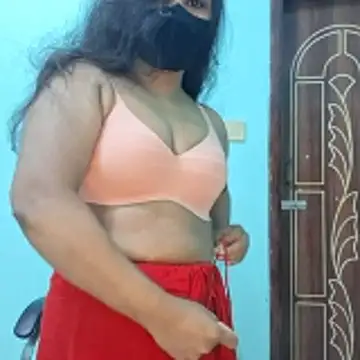 Snapshot of Bristy- chatting on December 4, 2025, 7:00 pm Bristy- online show from December 4, 2025, 7:00 pm