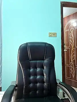 Snapshot of Bristy- chatting on January 12, 2026, 5:29 pm Bristy- online show from January 12, 2026, 5:29 pm