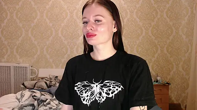 Kitkaat00 online show from October 1, 2025, 2:56 pm