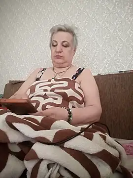 StarNicole online show from May 10, 2026, 6:07 am
