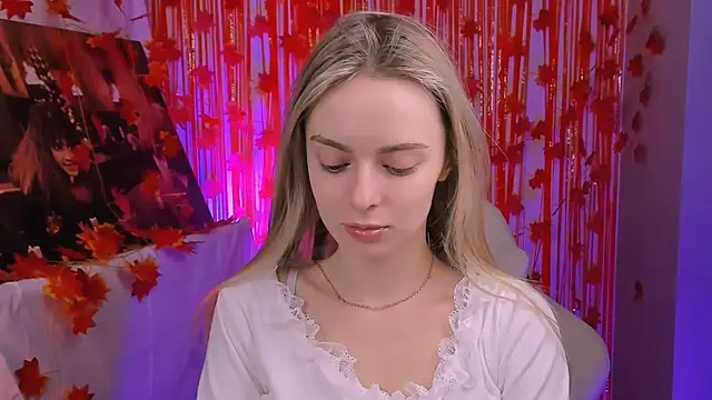 JuliaBrewwer online show from December 3, 2025, 1:31 pm