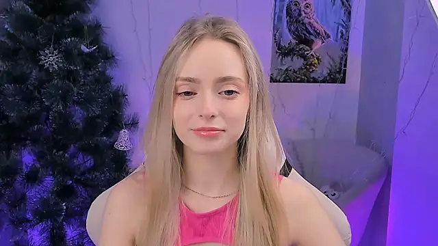 Snapshot of JuliaBrewwer chatting on February 10, 2026, 2:54 pm JuliaBrewwer online show from February 10, 2026, 2:54 pm