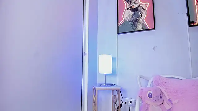 Snapshot of dulce_fiore07 chatting on February 18, 2026, 12:23 pm dulce fiore07 online show from February 18, 2026, 12:23 pm