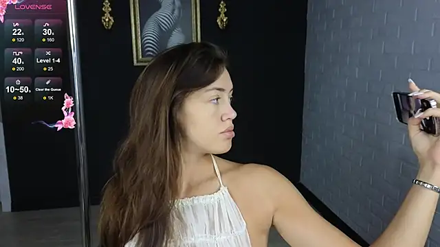 SaraMoren0 online show from October 15, 2025, 5:18 am