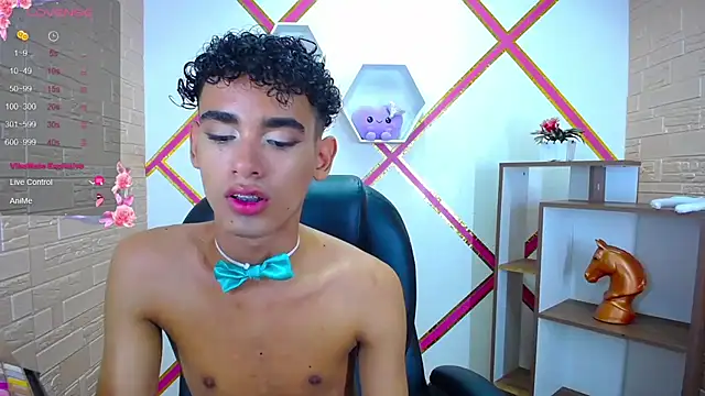 Snapshot of Blake_Mils chatting on October 27, 2025, 6:01 pm Blake Mils online show from October 27, 2025, 6:01 pm