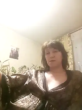 Flower2931 online show from January 10, 2026, 7:37 pm