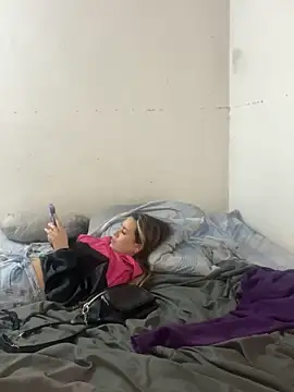 tetutamy online show from November 6, 2025, 2:01 am