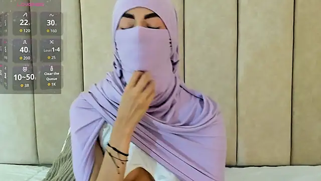  Zahiira  online show from October 18, 2025, 12:06 pm