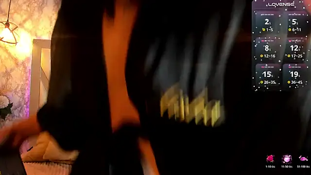 Aisha poweer online show from December 16, 2025, 2:38 am