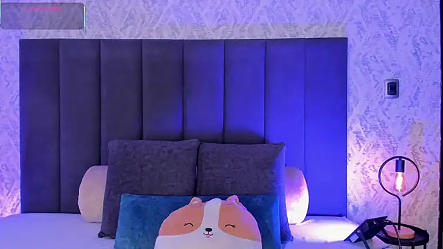 Snapshot of dana_hazze chatting on November 12, 2025, 6:52 pm dana hazze online show from November 12, 2025, 6:52 pm