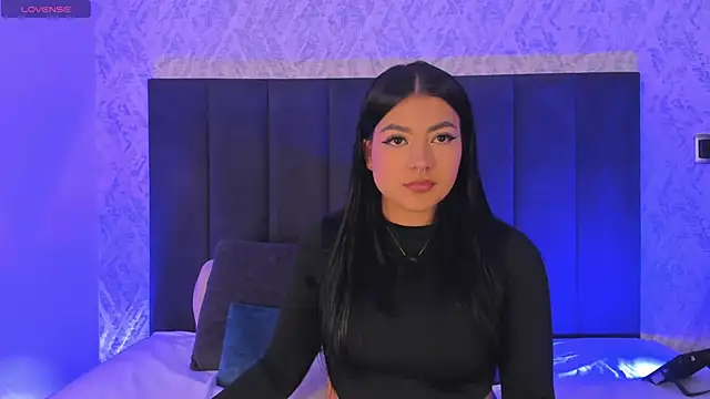 Snapshot of dana_hazze chatting on December 15, 2025, 8:13 pm dana hazze online show from December 15, 2025, 8:13 pm