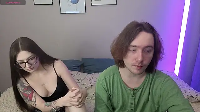 Snapshot of ellen_and_danny chatting on February 10, 2026, 5:17 pm ellen and danny online show from February 10, 2026, 5:17 pm