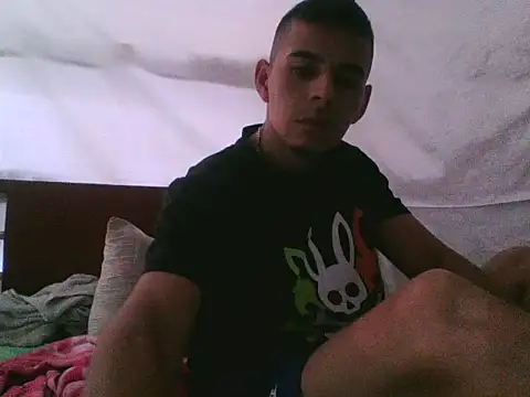 Snapshot of yersey9305 chatting on July 22, 2026, 1:36 pm yersey9305 online show from July 22, 2026, 1:36 pm