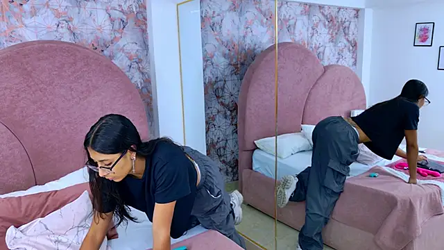 RavenGloomy online show from October 31, 2025, 7:59 pm