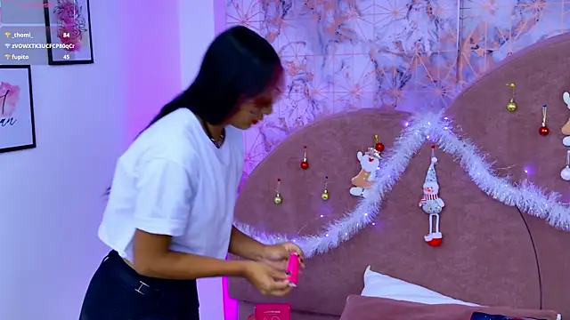 RavenGloomy online show from December 18, 2025, 8:04 pm