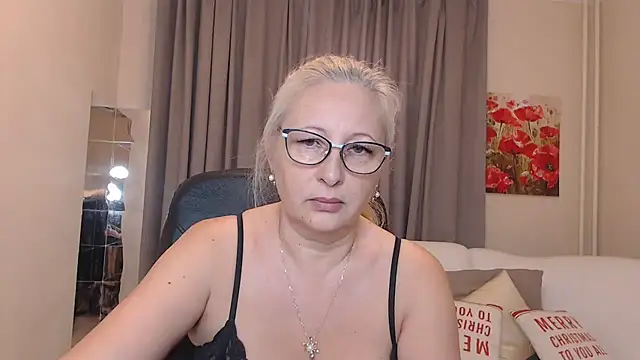 Snapshot of ValeriaSharm chatting on February 13, 2026, 10:44 am ValeriaSharm online show from February 13, 2026, 10:44 am