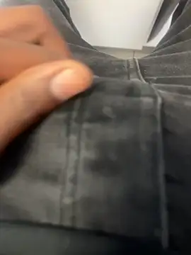 kamo012000 online show from November 11, 2025, 8:58 am