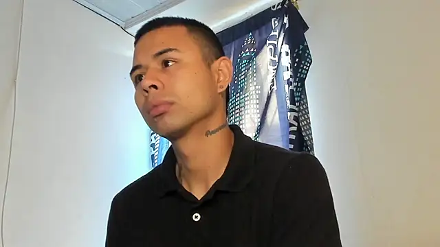 Snapshot of _Logan_Colton_ chatting on February 19, 2026, 5:09 pm Logan Colton online show from February 19, 2026, 5:09 pm