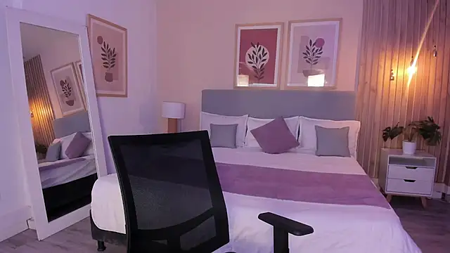 AuroraEvanss online show from July 2, 2026, 10:16 pm
