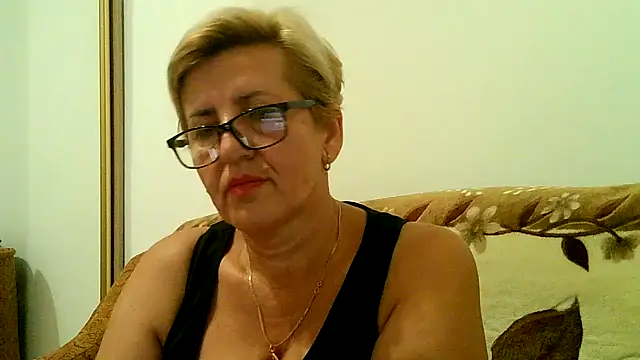 Dana4921 online show from September 8, 2025, 5:23 pm