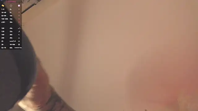 Snapshot of JamesCarter77 chatting on October 17, 2025, 9:45 am JamesCarter77 online show from October 17, 2025, 9:45 am