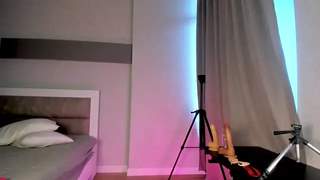 Clarity Yumi online show from October 5, 2025, 8:56 am