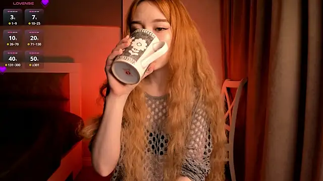 Clarity Yumi online show from October 19, 2025, 3:07 am