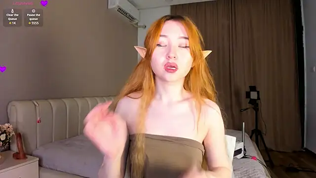 Clarity Yumi online show from October 31, 2025, 2:51 pm