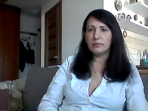 Elena48324 online show from April 4, 2026, 11:08 am