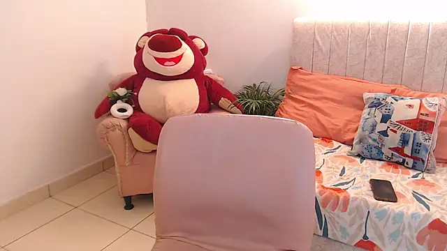  Tiffany1 online show from December 5, 2025, 7:43 pm