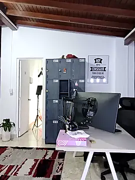 Snapshot of Zafiro__Brown chatting on December 15, 2025, 9:02 am Zafiro Brown online show from December 15, 2025, 9:02 am