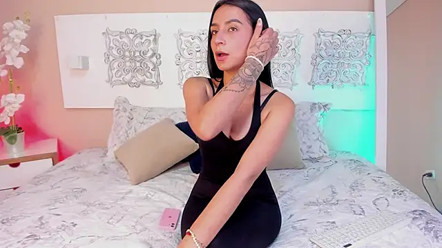 Snapshot of debra_win chatting on February 9, 2026, 10:36 pm debra win online show from February 9, 2026, 10:36 pm