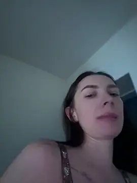 Snapshot of AmandaStoun chatting on February 3, 2026, 9:58 am AmandaStoun online show from February 3, 2026, 9:58 am