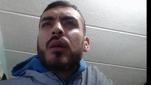 malek xarx  online show from October 16, 2025, 1:39 am