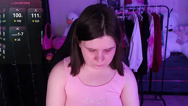AmyVibess online show from May 15, 2026, 6:04 pm