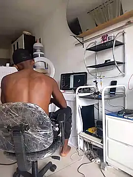 Jhoan Simply online show from February 4, 2026, 8:14 pm