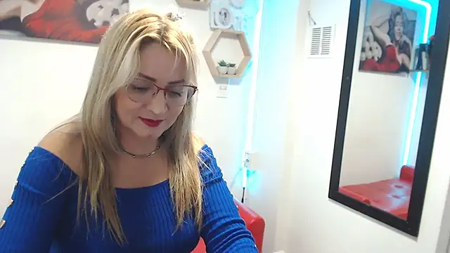 DIVAX MONSERRAT online show from November 13, 2025, 8:30 pm