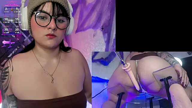 Snapshot of EternaAura chatting on October 18, 2025, 1:01 pm EternaAura online show from October 18, 2025, 1:01 pm