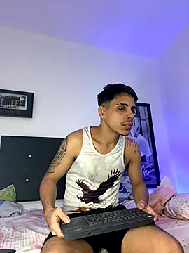 Luke Stone online show from November 22, 2025, 10:42 pm